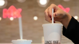 Max Premium Burgers zmniejsza zuÅ¼ycie plastiku w restauracjach
