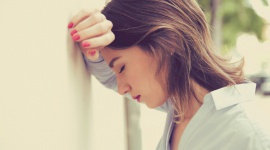 ZarzÄ…dzanie stresem â€“ jak moÅ¼esz osiÄ…gnÄ…Ä‡ spokÃ³j wewnÄ™trzny? Styl Å¼ycia, LIFESTYLE - Czy tego chcesz czy nie â€“ towarzyszy Ci kaÅ¼dego dnia i w przerÃ³Å¼nych okolicznoÅ›ciach. Czasem daje o sobie znaÄ‡ bardzo delikatnie, czasami potrafi wrÄ™cz paraliÅ¼owaÄ‡. Jeszcze innym razem motywuje CiÄ™ do osiÄ…gania wyznaczonych celÃ³w i pomaga w koncentracji.