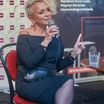 MaÅ‚gorzata Ostrowska z pÅ‚ytÄ… â€žNa Å›wiecie nie ma pustych miejscâ€ w ramach â€žPiÄ…tk