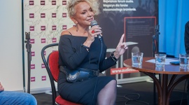 MaÅ‚gorzata Ostrowska z pÅ‚ytÄ… â€žNa Å›wiecie nie ma pustych miejscâ€ w ramach â€žPiÄ…tk