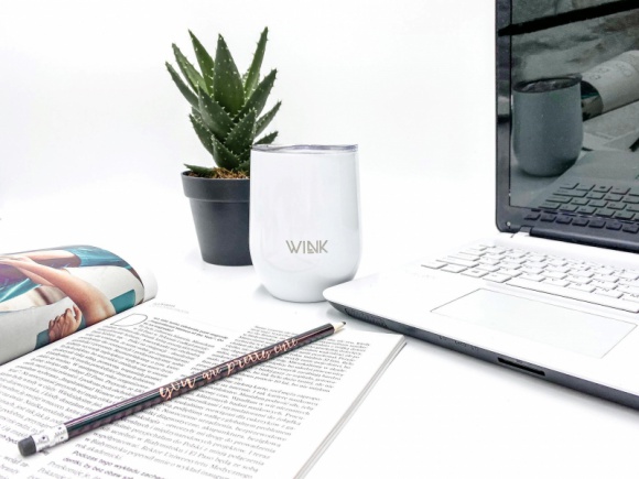 Kawa dla zabieganych! Styl Å¼ycia, LIFESTYLE - GorÄ…ca i aromatyczna kawa pobudza nas do dziaÅ‚ania w pracy. Natomiast ciepÅ‚a herbata rozgrzewa w chÅ‚odniejsze dni, gdy siedzimy w domu urzÄ…dzajÄ…c sobie wieczÃ³r filmowy.