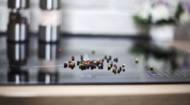 Slow life - za co kochamy gotowanie w wersji slow? Styl życia, LIFESTYLE - Jak wynika z raportu polskiej marki Naturativ, już dwa lata temu pojÄ™cie slow life byÅ‚o znane 27% Polaków. Rozumiane jako życie bez poÅ›piechu, skupianie siÄ™ na przeżywaniu „tu i terazâ€, życiowa harmonia, popularyzuje zachowanie balansu miÄ™dzy pracÄ… a życiem prywatnym.