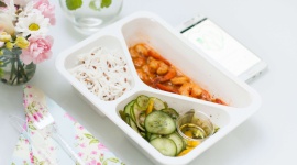 Jak koronawirus wpÅ‚ywa na branÅ¼Ä™ cateringÃ³w dietetycznych? Styl Å¼ycia, LIFESTYLE - Cateringi dietetyczne jak na razie pracujÄ… normalnie, chociaÅ¼ firmy te takÅ¼e musiaÅ‚y szybko dostosowaÄ‡ siÄ™ do nowej rzeczywistoÅ›ci.