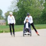 Maraton na rolkach przez 27 dni. JadÄ… z pomocÄ… dla chÅ‚opca, ktÃ³ry nie czuje bÃ³lu