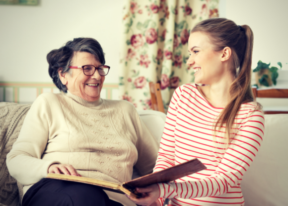 Opiekun osób starszych – zawód przyszłości? Styl życia, LIFESTYLE - Postępujący proces starzenia się społeczeństwa jest coraz bardziej widoczny w krajach europejskich, zwłaszcza w Niemczech. Czy zawód opiekunki osób starszych zostanie zawodem przyszłości?