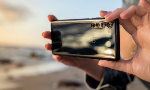 4 porady jak zrobiÄ‡ piÄ™kne zdjÄ™cia z wakacji smartfonem