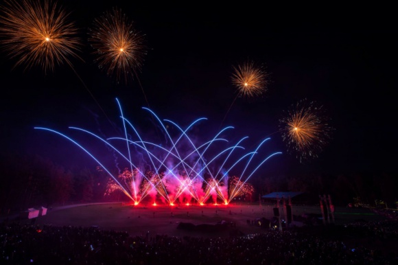 Polscy pirotechnicy wygrali na miÄ™dzynarodowym festiwalu Styl Å¼ycia, LIFESTYLE - Polska druÅ¼yna pirotechniczna zwyciÄ™Å¼yÅ‚a podczas festiwalu VILNIUS FEJERIJA 2020.
