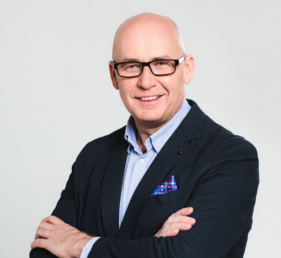 Krynica Vitamin deklaruje wsparcie dla rzÄ…du BIZNES, Konsument - Polski producent gotowy wesprzeÄ‡ rzÄ…d. Krynica Vitamin S.A. moÅ¼e produkowaÄ‡ aÅ¼ 15 mln. litrÃ³w pÅ‚ynu dezynfekujÄ…cego miesiÄ™cznie.