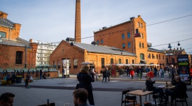 Rozpoczyna siÄ™ Artystyczna JesieÅ„ na Pradze Sztuka, LIFESTYLE - Przed nami Artystyczna JesieÅ„ w Centrum Praskim Koneser. Do koÅ„ca roku codziennie organizowane bÄ™dÄ… spektakle, koncerty, targi, wystawy, wernisaÅ¼e i rÃ³Å¼nego rodzaju warsztaty.