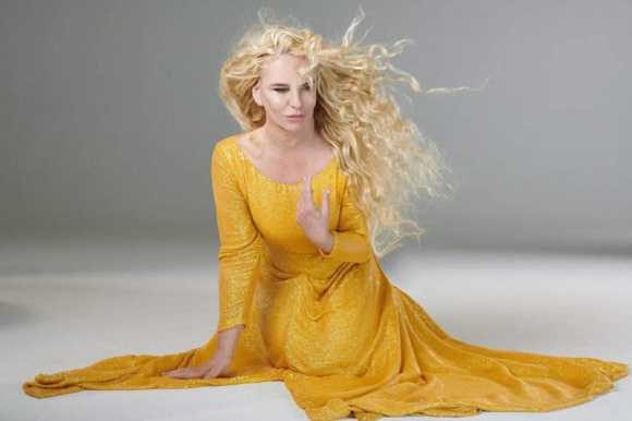 MiÅ‚oÅ›Ä‡ i prawda obroniÄ… nasz Å›wiat Muzyka, LIFESTYLE - Beata SzaÅ‚wiÅ„ska to wszechstronna polska pianistka, ktÃ³ra na co dzieÅ„ mieszka w Luksemburgu. MijajÄ…cy rok byÅ‚ peÅ‚en planÃ³w, ktÃ³re pokrzyÅ¼owaÅ‚a pandemia, ale artystka nie traci wiary w to, Å¼e sztuka przetrwa, a Å›wiat siÄ™ odbuduje.