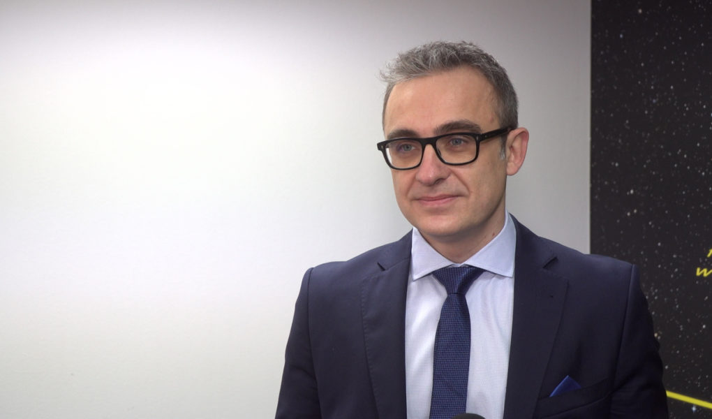 Opracowana przez PolakÃ³w sonda z grafenu wykryje zawaÅ‚ podczas operacji serca. Jest dokÅ‚adniejsza niÅ¼ EKG i minimalizuje ryzyko powikÅ‚aÅ„ pooperacyjnych