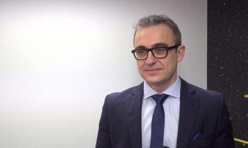 Opracowana przez PolakÃ³w sonda z grafenu wykryje zawaÅ‚ podczas operacji serca. Jest dokÅ‚adniejsza niÅ¼ EKG i minimalizuje ryzyko powikÅ‚aÅ„ pooperacyjnych