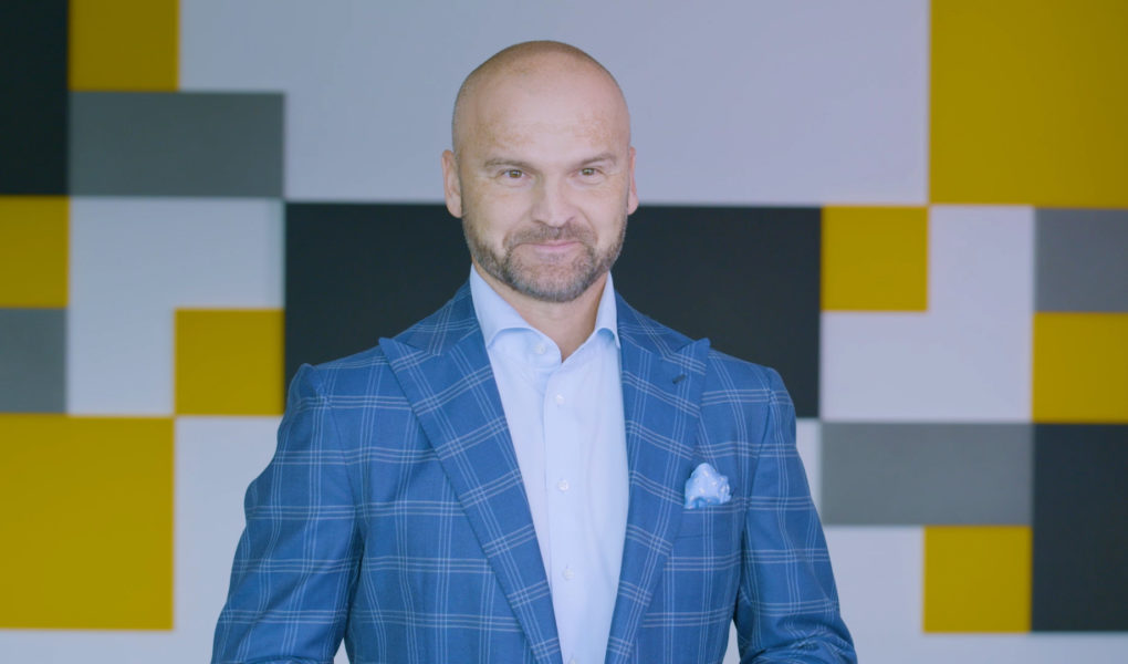 InPost wprowadza nowÄ… usÅ‚ugÄ™ dla e-handlu. PrzesyÅ‚ki w wybranych miastach bÄ™dÄ… dostarczane do paczkomatu tego samego dnia