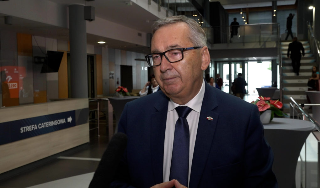 Opieka nad seniorami i osobami z niepeÅ‚nosprawnoÅ›ciami ma byÄ‡ Å›wiadczona w miejscu zamieszkania. RzÄ…d pracuje nad zmianami w funkcjonowaniu domÃ³w pomocy spoÅ‚ecznej