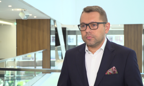 JuÅ¼ 85 proc. rodzicÃ³w wykupuje polisÄ™ szkolnÄ… dla dziecka. NowoÅ›ciÄ… na rynku sÄ… ubezpieczenia od hejtu w internecie